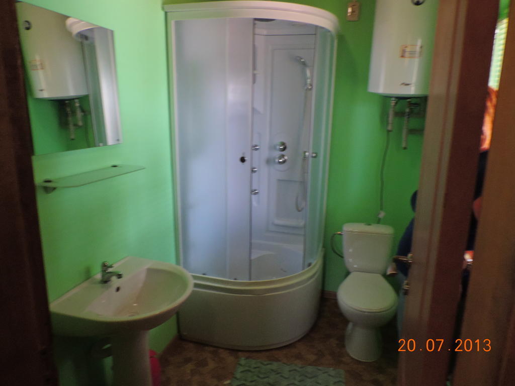 Hotel Slavutich Nowa Kachowka Zimmer foto