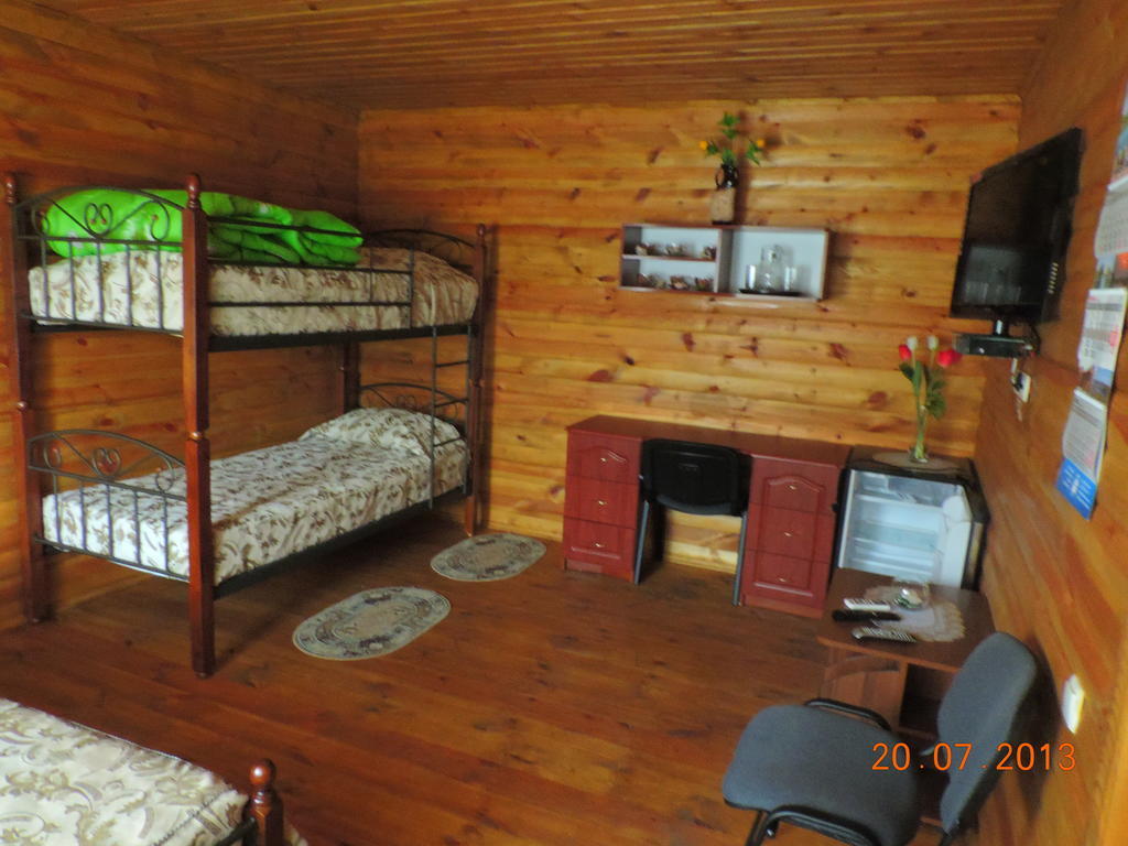 Hotel Slavutich Nowa Kachowka Zimmer foto