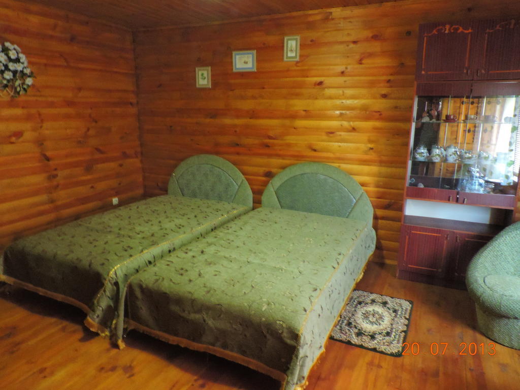 Hotel Slavutich Nowa Kachowka Zimmer foto